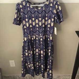 LuLaRoe Amelia